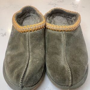 UGG Gray and Orange Women's Slippers